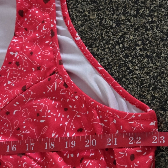Ditsy Floral Print Red Tank Top Size 3XL (18W) Tunic Length Round Neck Stretch - Picture 11 of 12